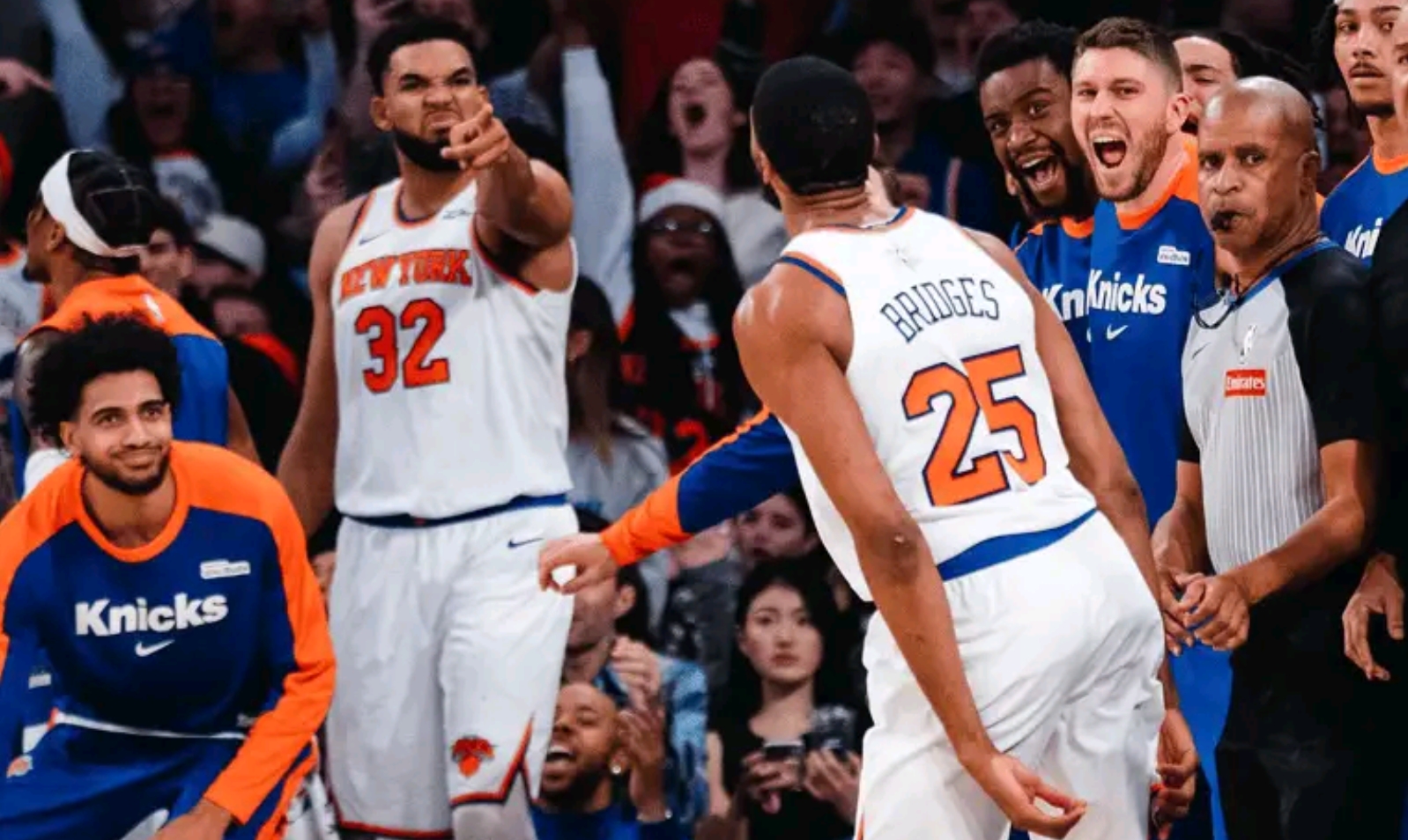 开云体育-魔术险胜76人，拉文统治全场的简单介绍