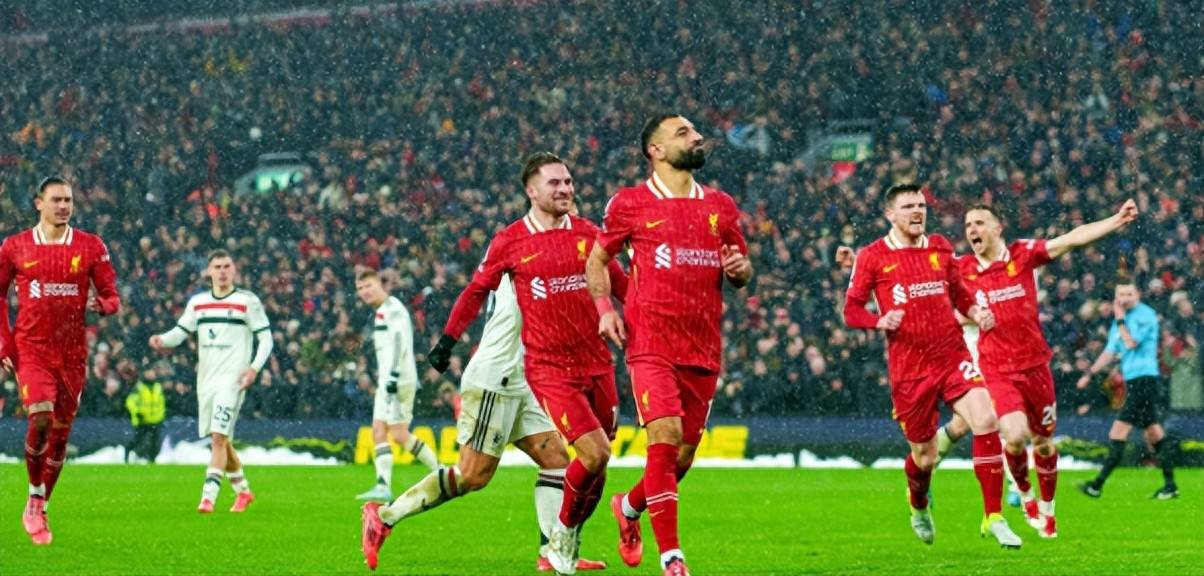 罗马逆转利物浦,范戴克点燃赛场 罗马逆转利物浦,范戴克点燃赛场